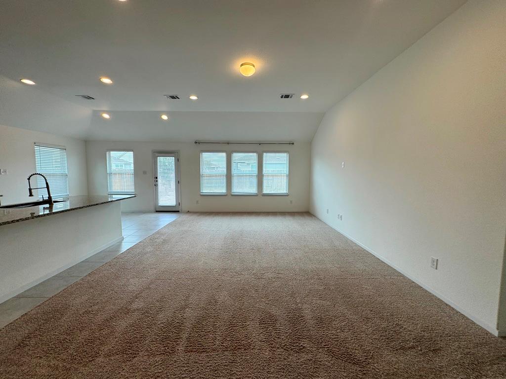 106 Watercourse Way Property Photo 14