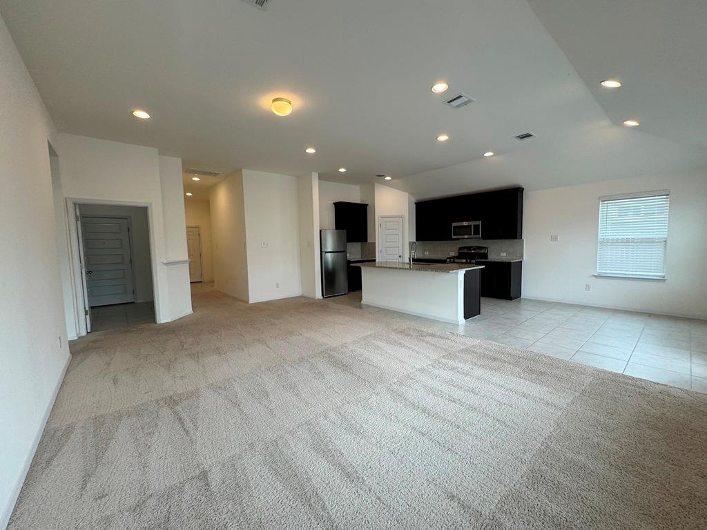 106 Watercourse Way Property Photo 16