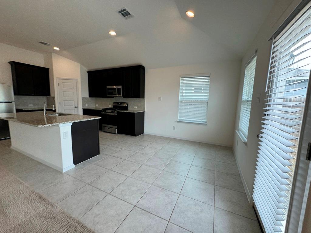 106 Watercourse Way Property Photo 18