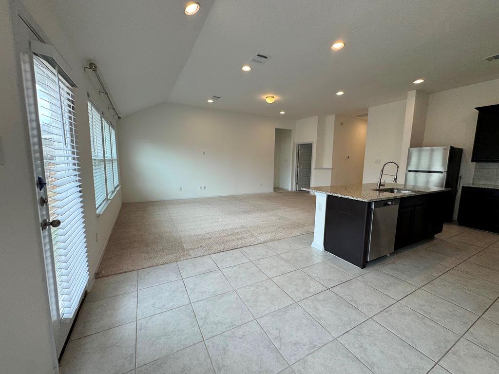 106 Watercourse Way Property Photo 19