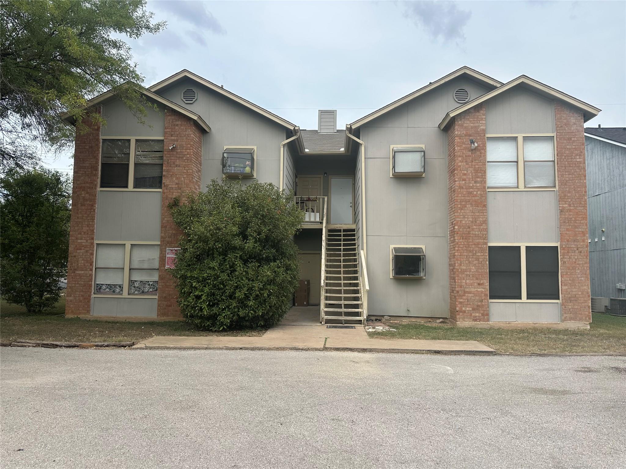 2425 W Slaughter Ln #B Property Photo 1