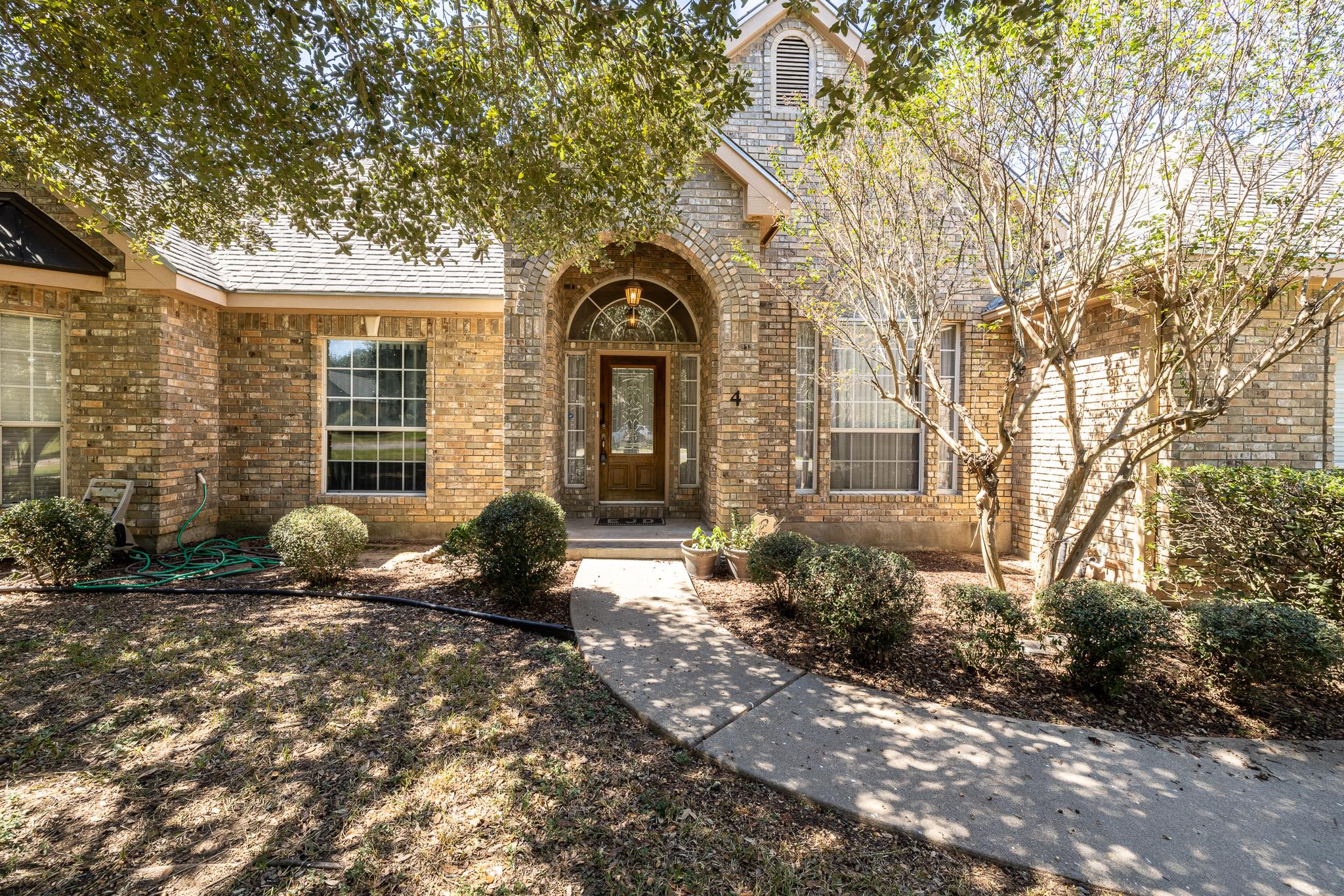4 Park Place Dr Property Photo
