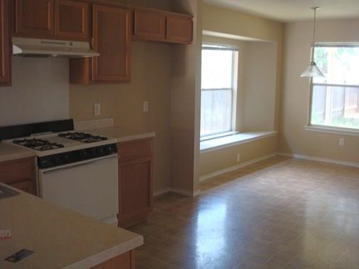 3309 Etheredge Dr Property Photo 4