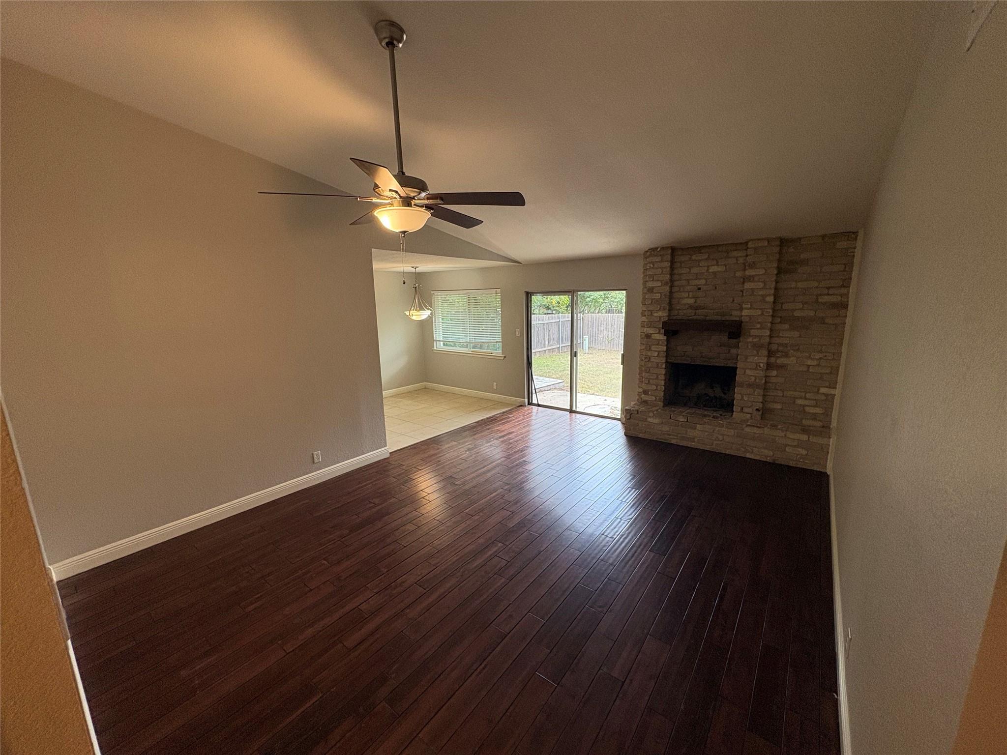 10106 Missel Thrush Dr Property Photo 3