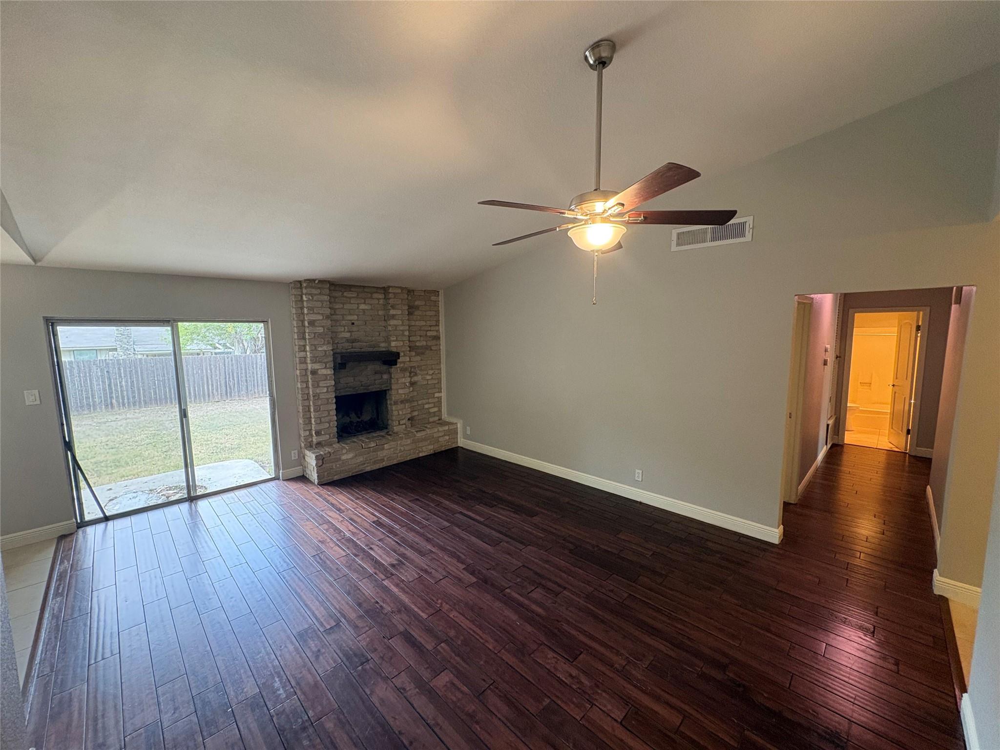 10106 Missel Thrush Dr Property Photo 4