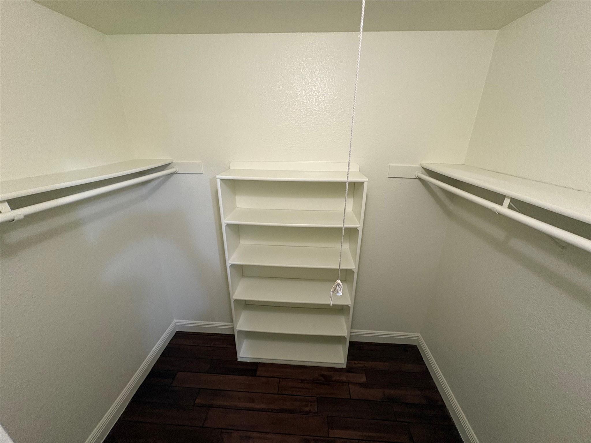 10106 Missel Thrush Dr Property Photo 14
