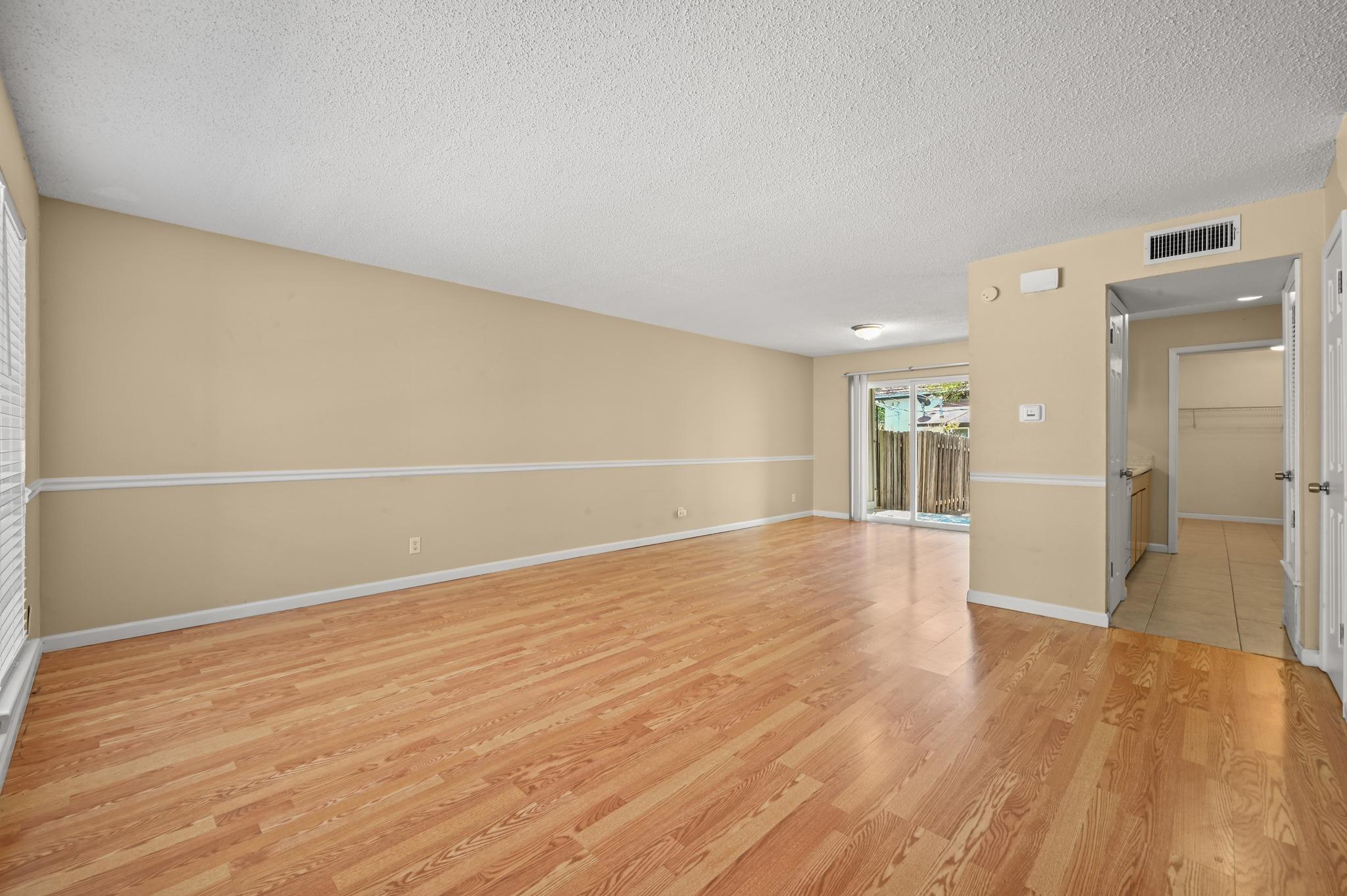 807 Castle Ridge Rd #c Property Photo 7