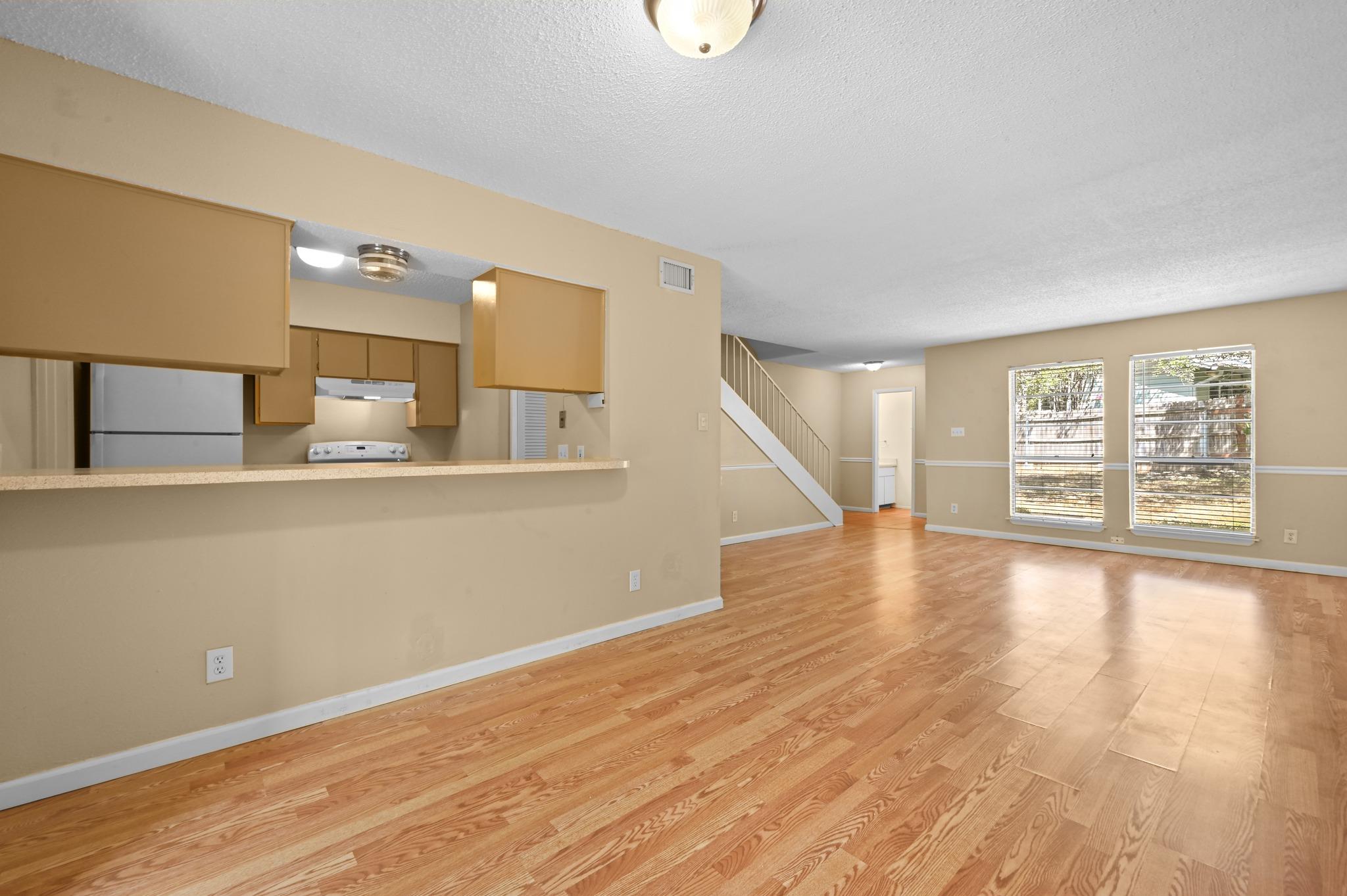 807 Castle Ridge Rd #c Property Photo 12