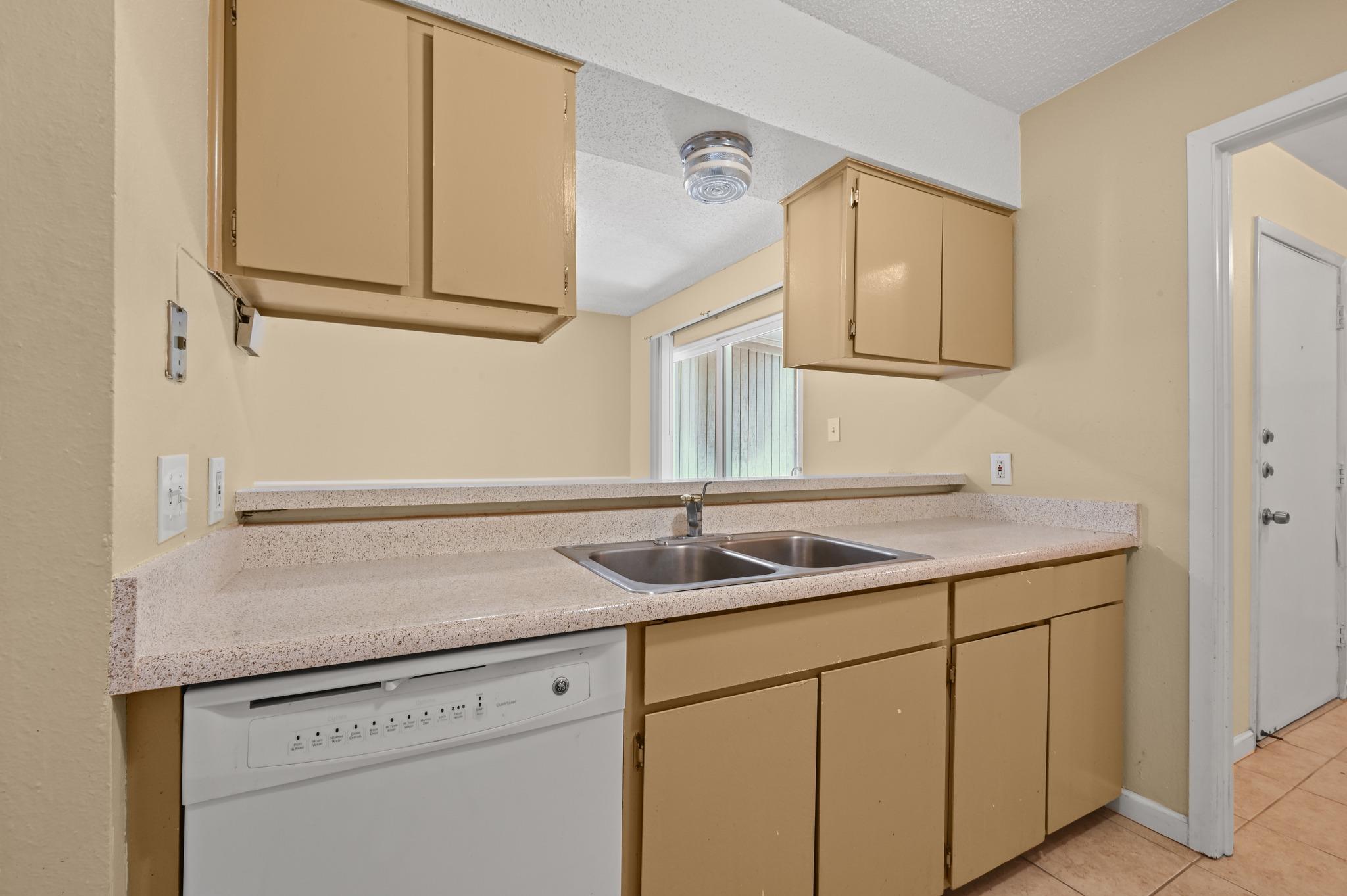 807 Castle Ridge Rd #c Property Photo 14