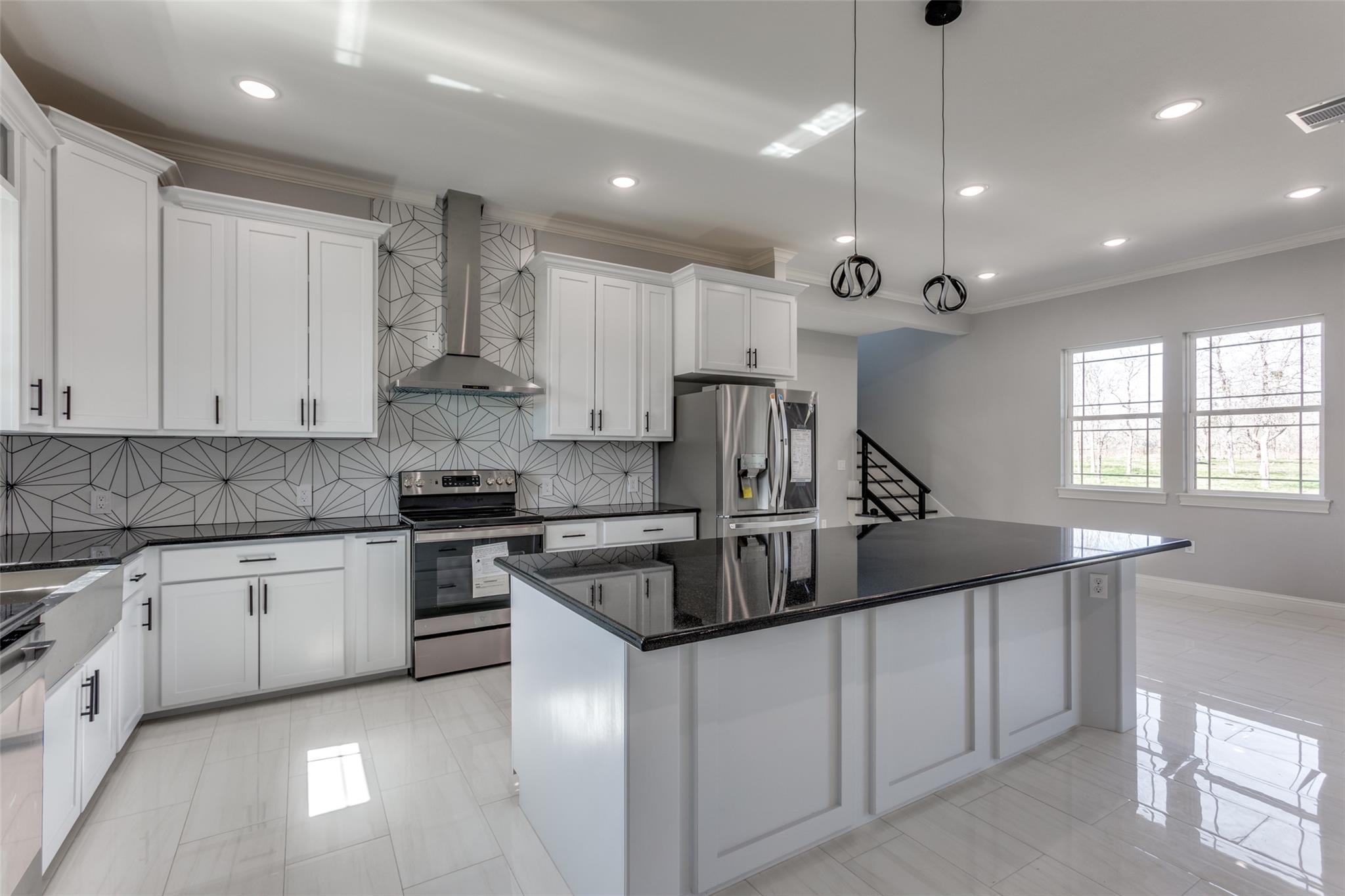 485 Post Oak Property Photo 6