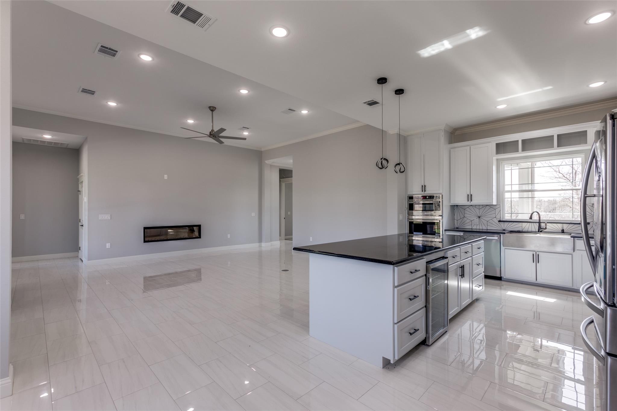485 Post Oak Property Photo 7