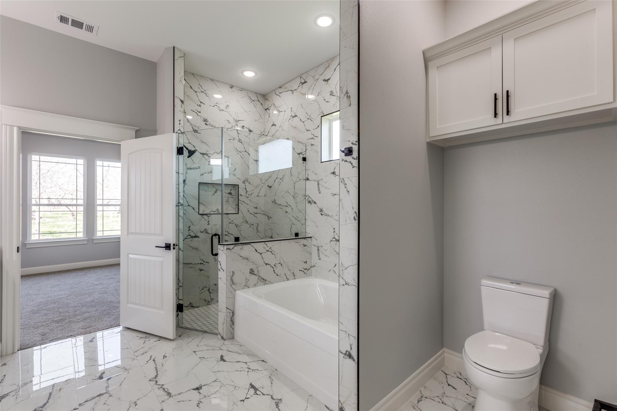 485 Post Oak Property Photo 15