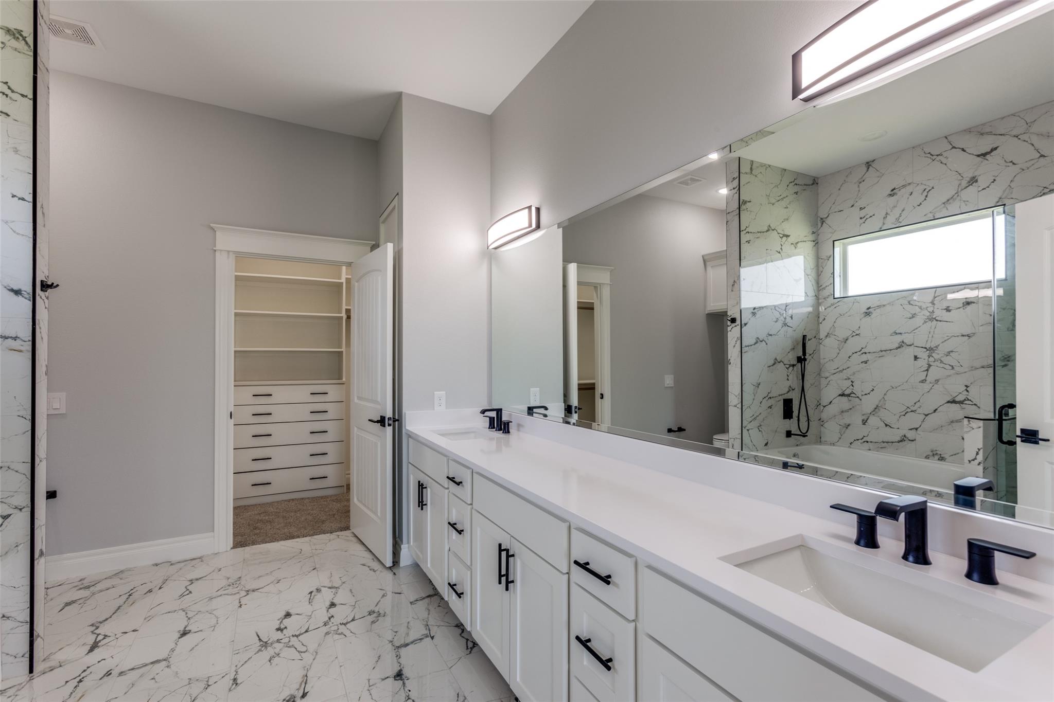 485 Post Oak Property Photo 16