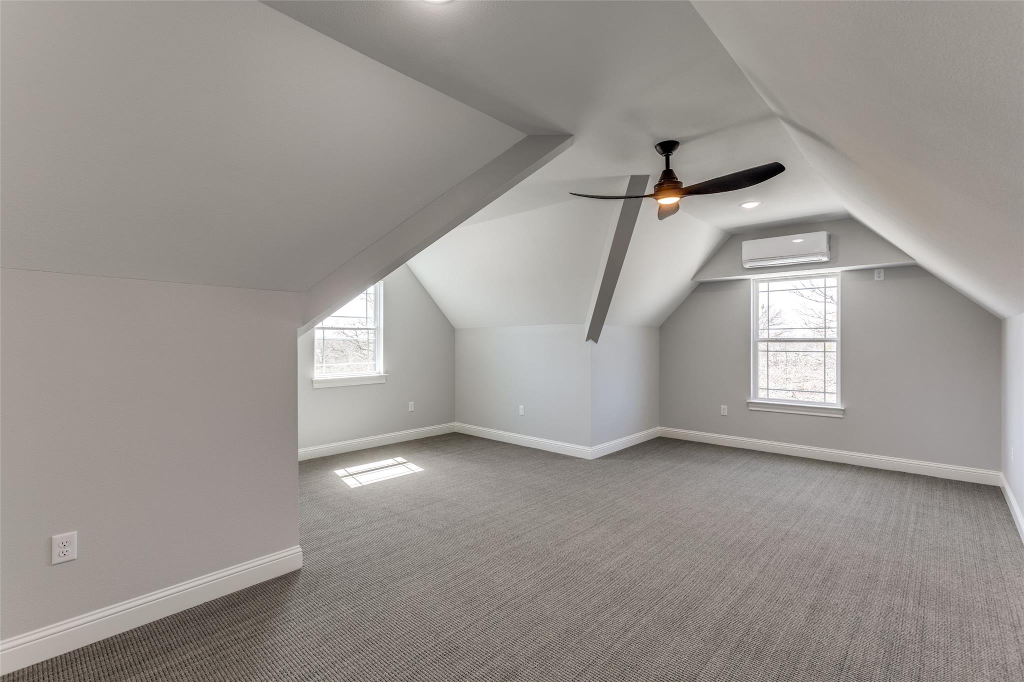 485 Post Oak Property Photo 25