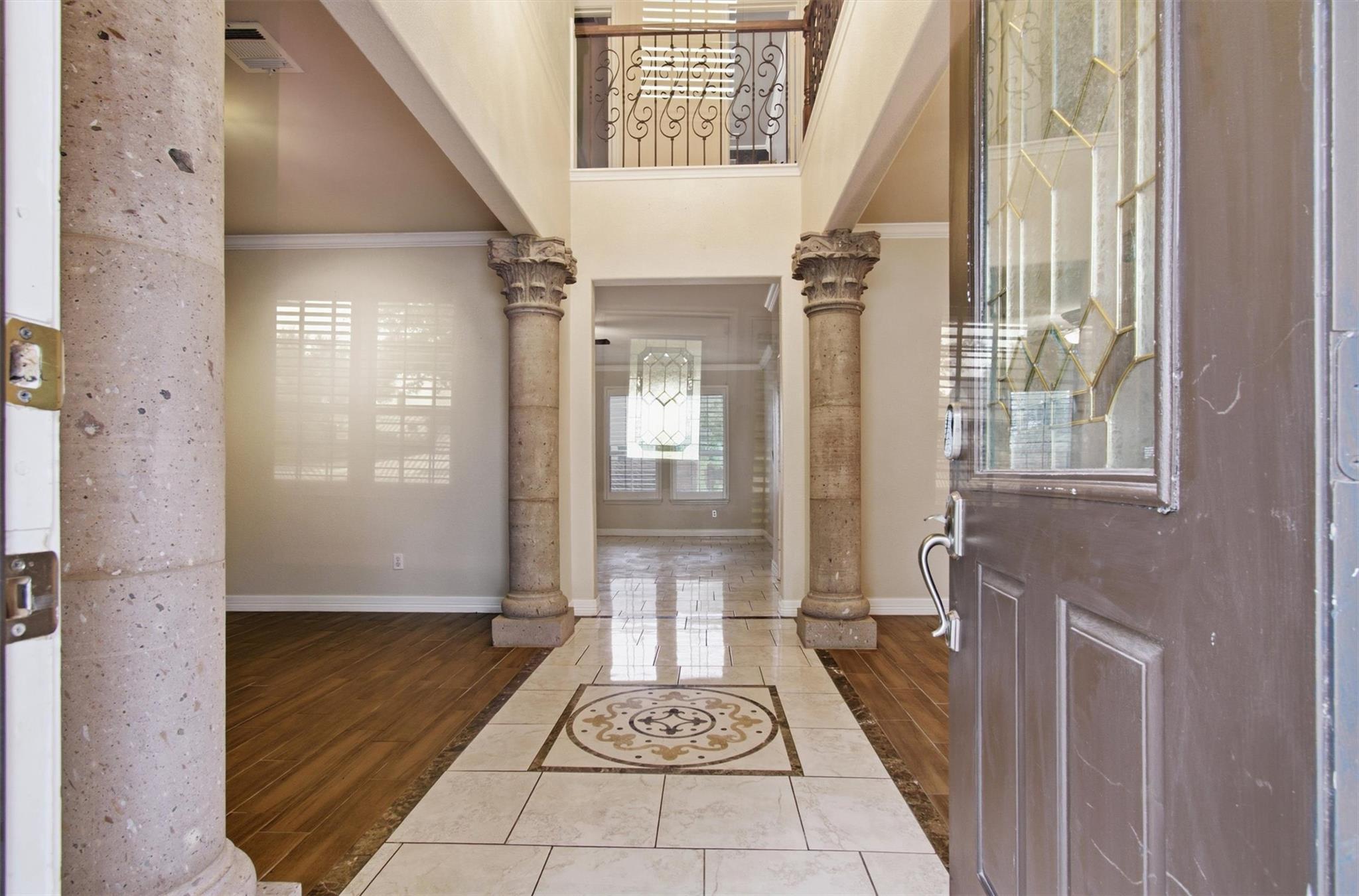 113 Scarlet Oak Cv Property Photo 4