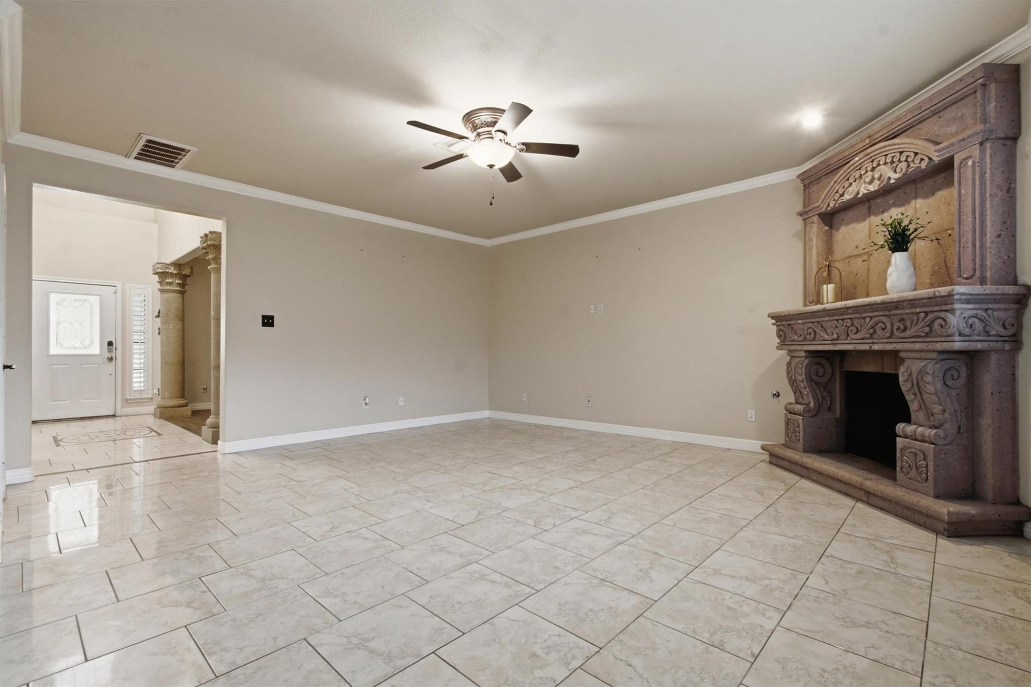 113 Scarlet Oak Cv Property Photo 8
