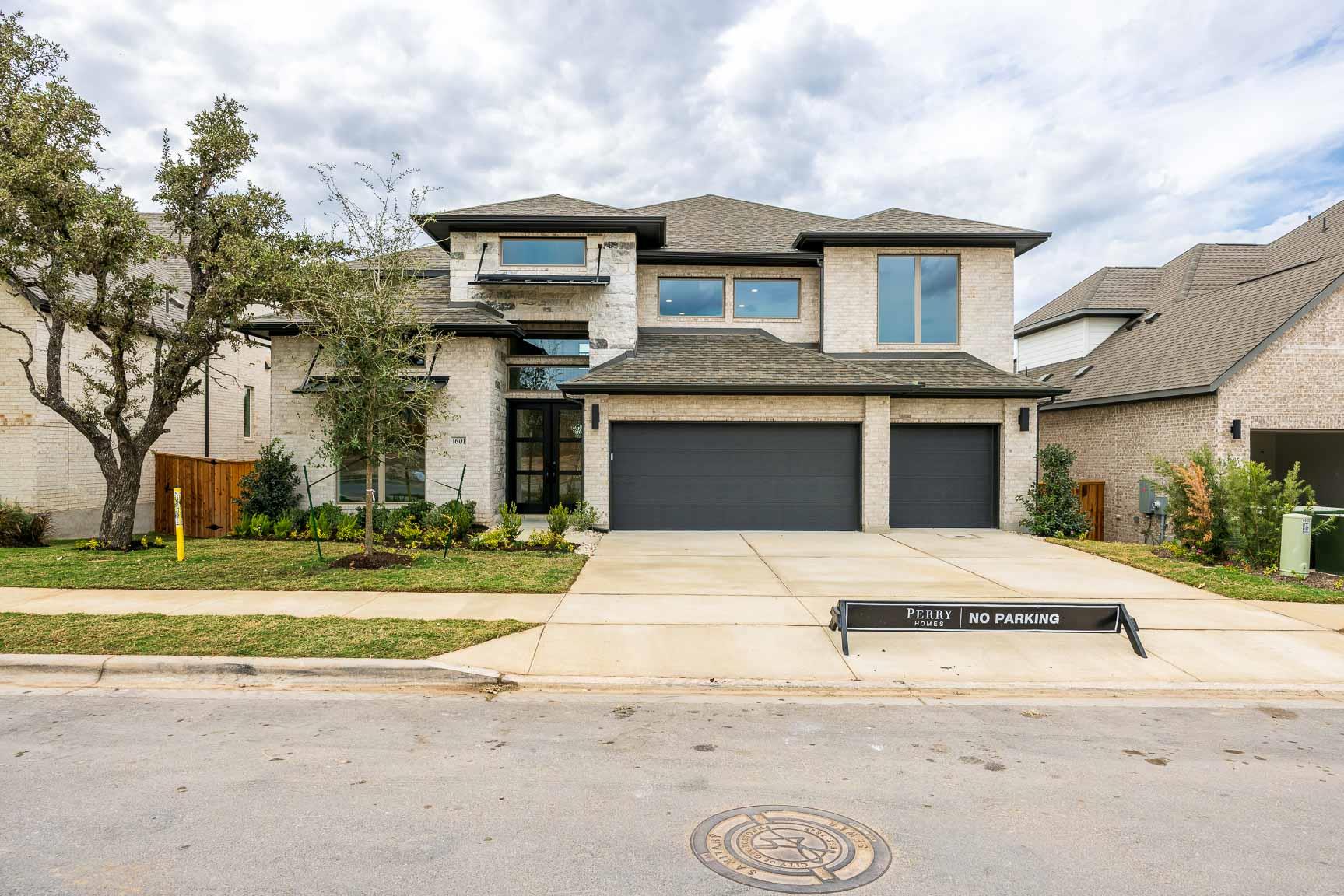 1601 Amanda Paige Dr Property Photo 2