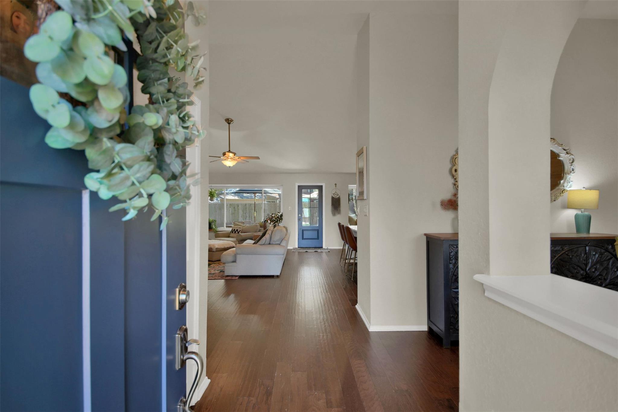 6501 Colina Ln Property Photo 4