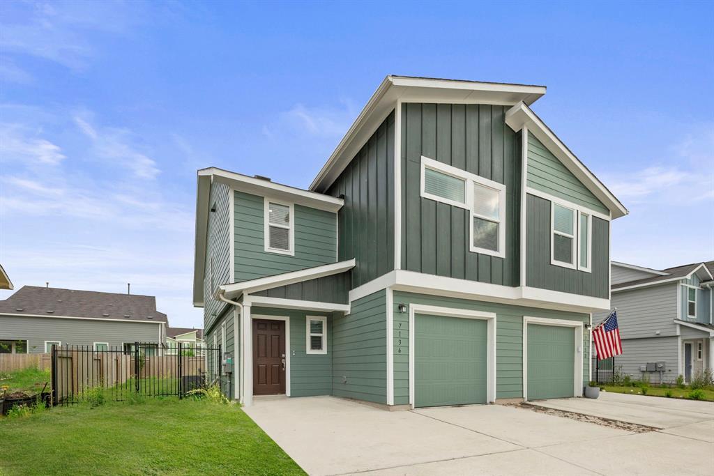 7136 Spotted Leaf Way Property Photo 2