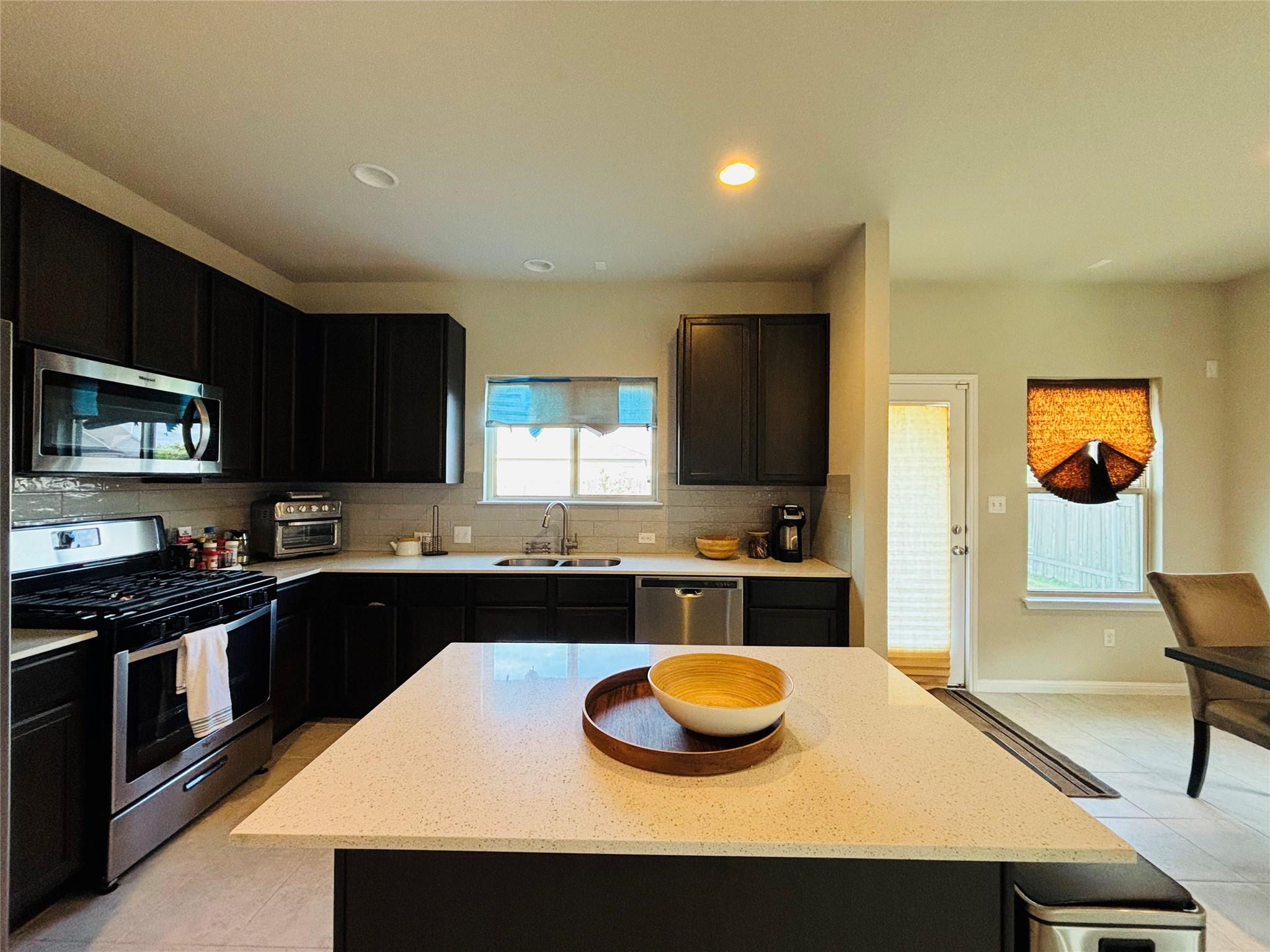 12605 Albatross Pass Property Photo 9