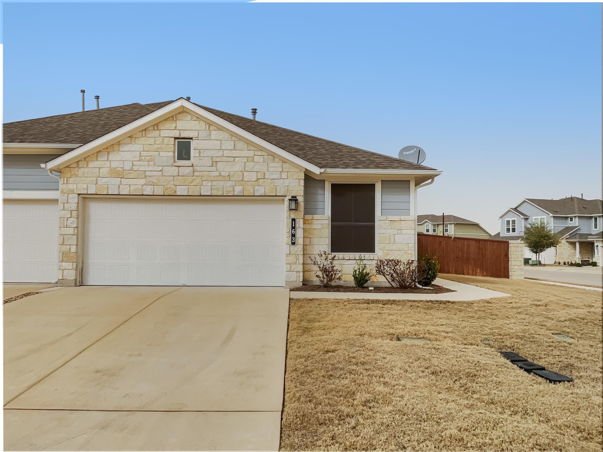 163 Elisha Dr Property Photo 1