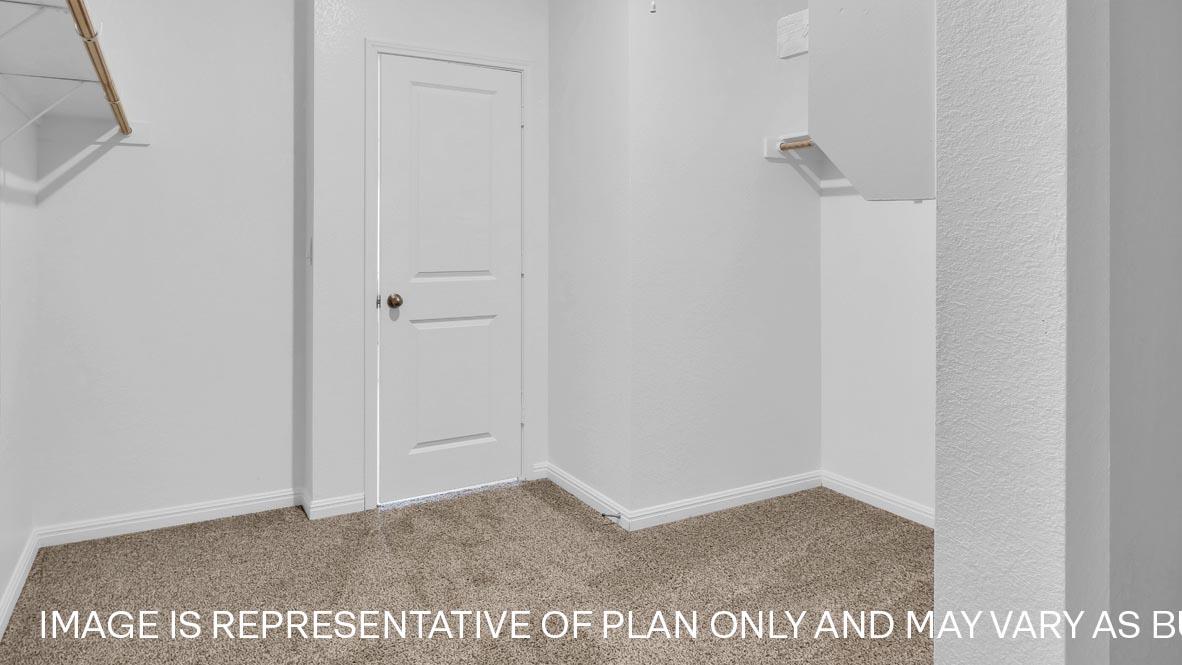 121 Mustang Lake Cir Property Photo 14