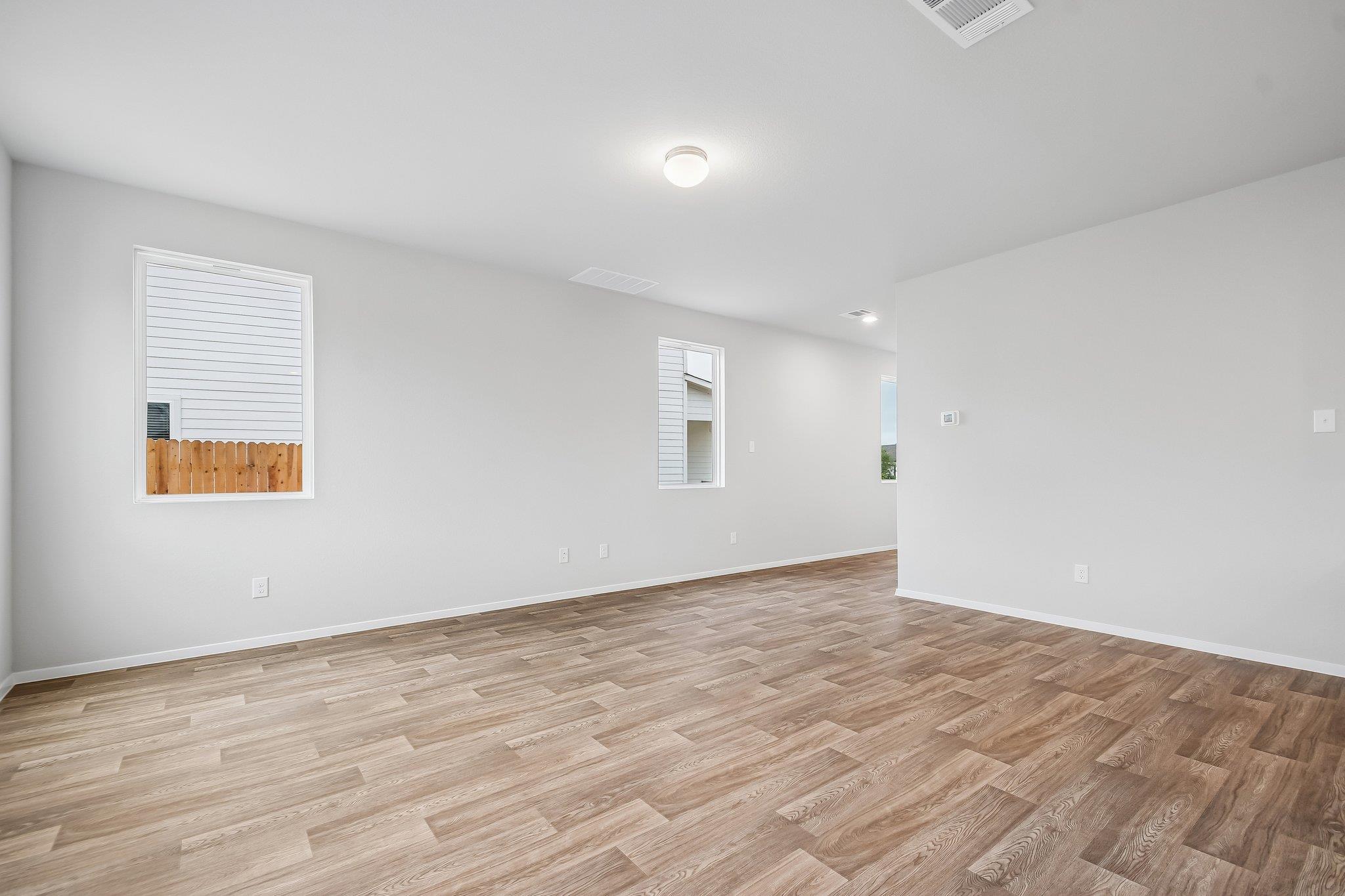 383 Jade St Property Photo 11