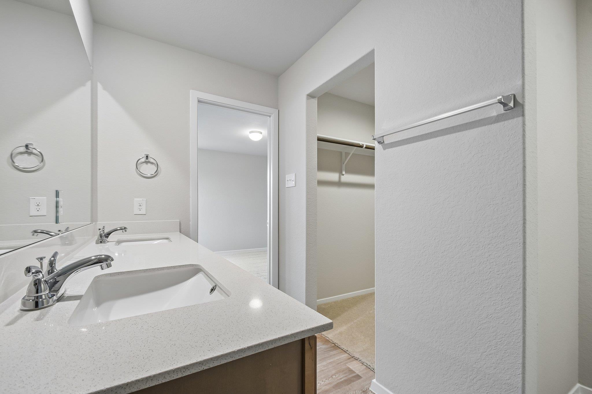 383 Jade St Property Photo 16