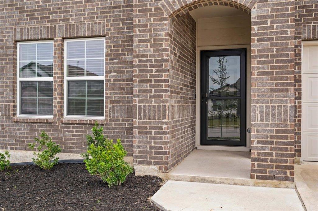 20221 Heinrich Ln Property Photo 3