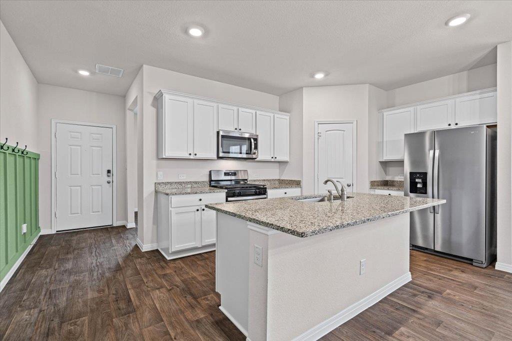 20221 Heinrich Ln Property Photo 5