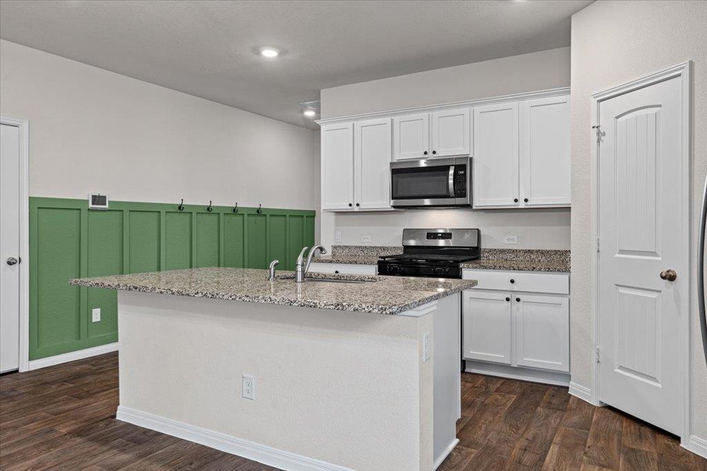 20221 Heinrich Ln Property Photo 7