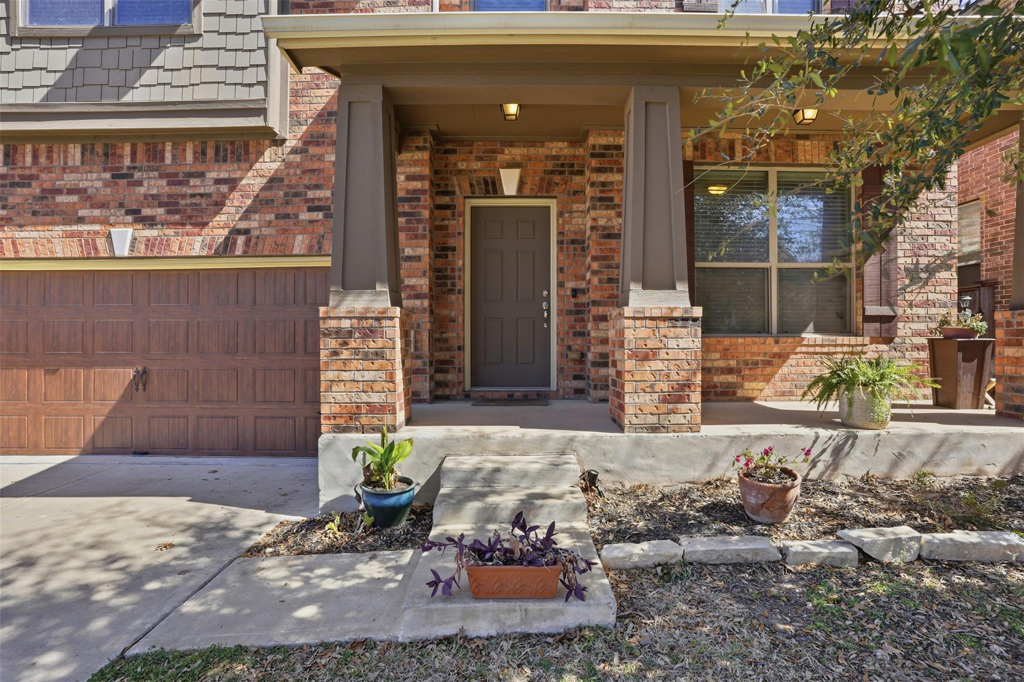 1720 Bovina Dr Property Photo 3