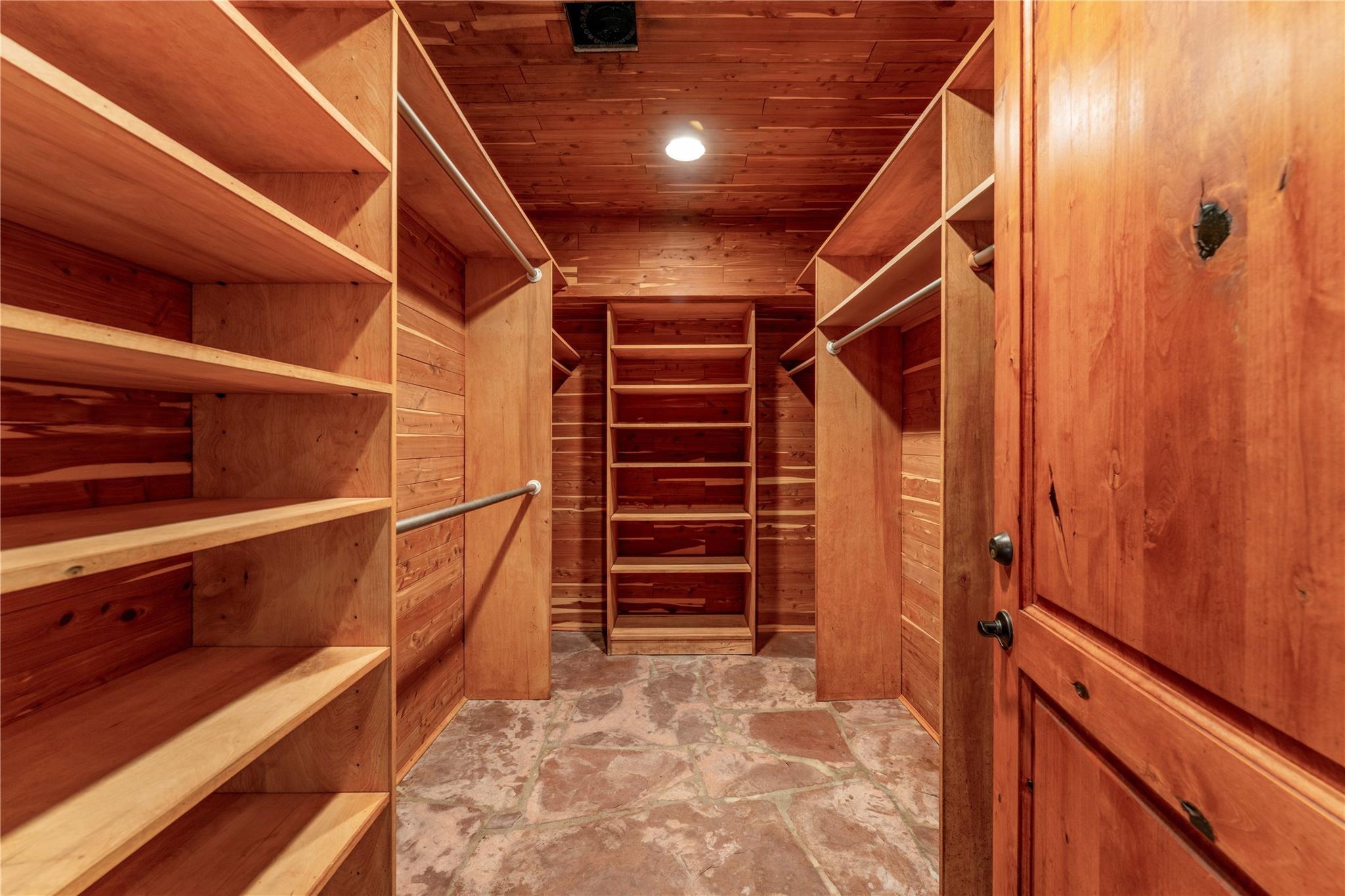 206 Rolling Hill Dr Property Photo 12