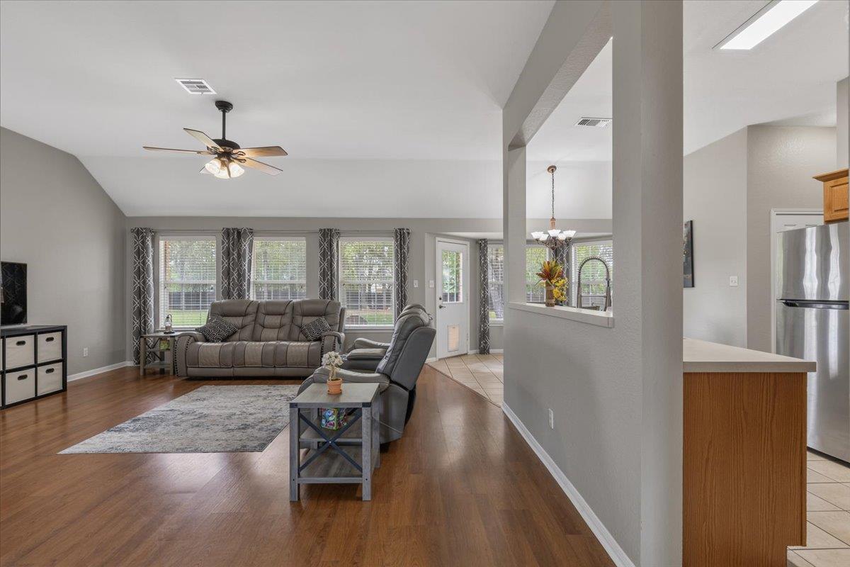 104 Spring Branch Br Property Photo 7