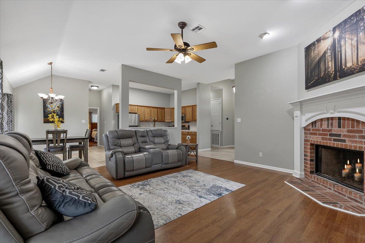 104 Spring Branch Br Property Photo 9