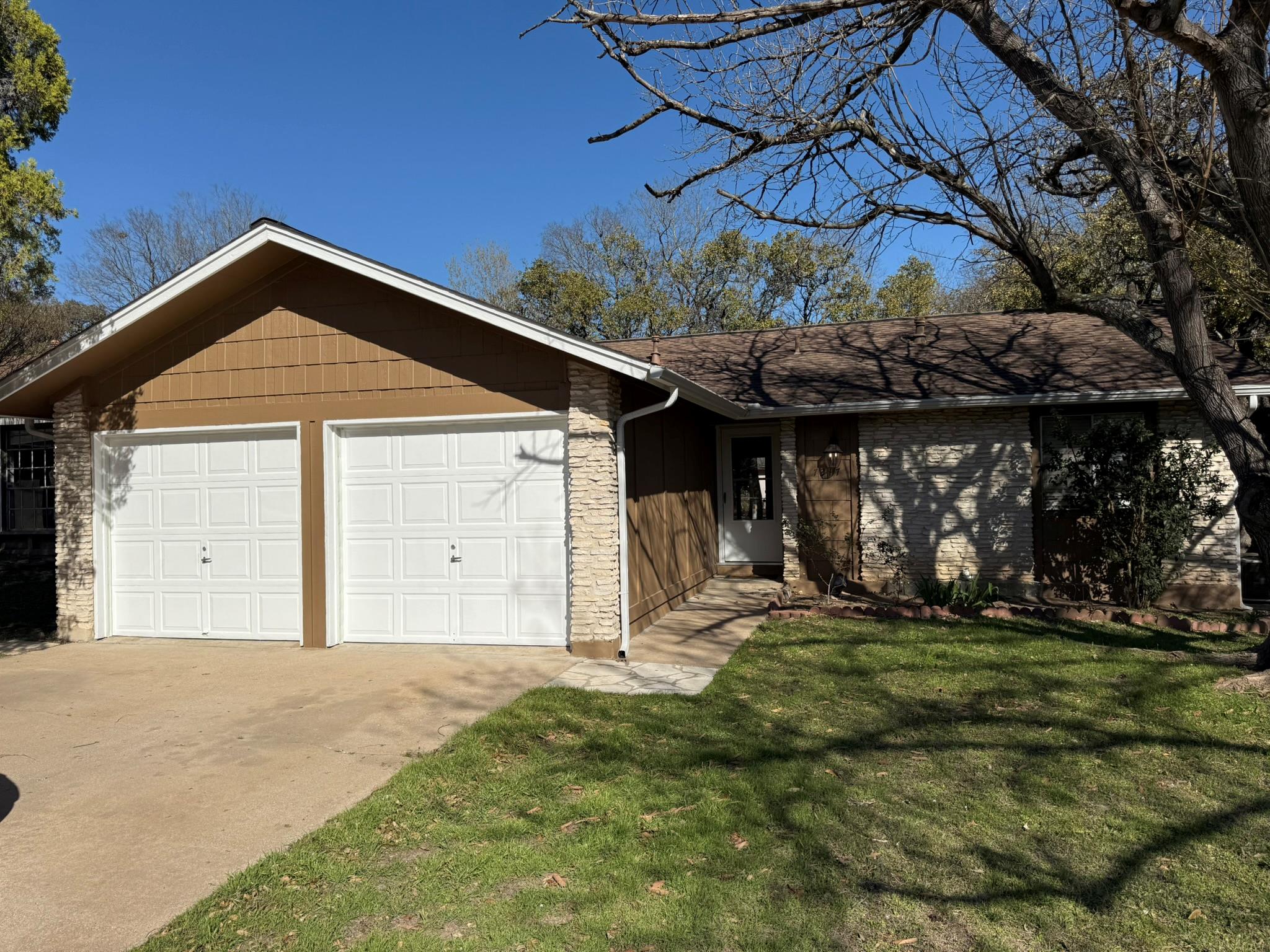 7317 Lunar Dr Property Photo