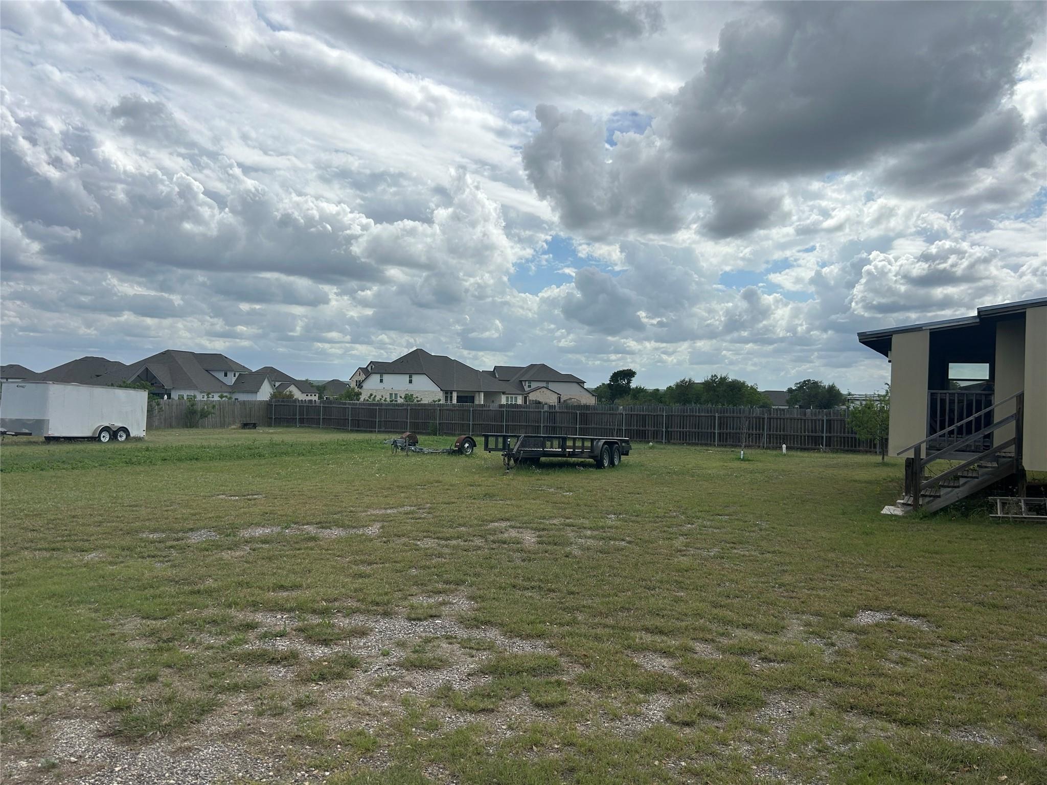 205 Montrose Dr Property Photo 10