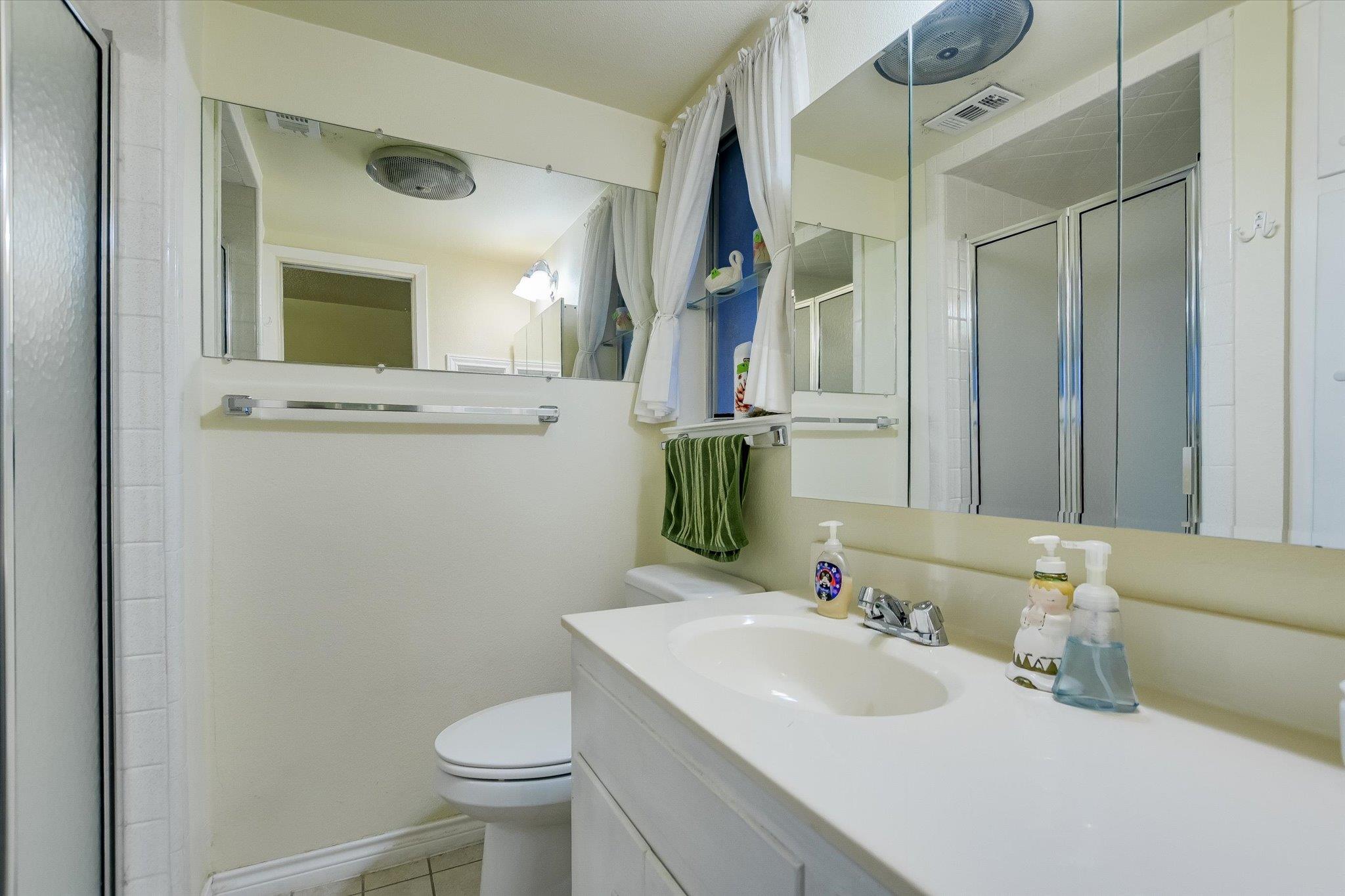 900 Pepperell Ct Property Photo 12