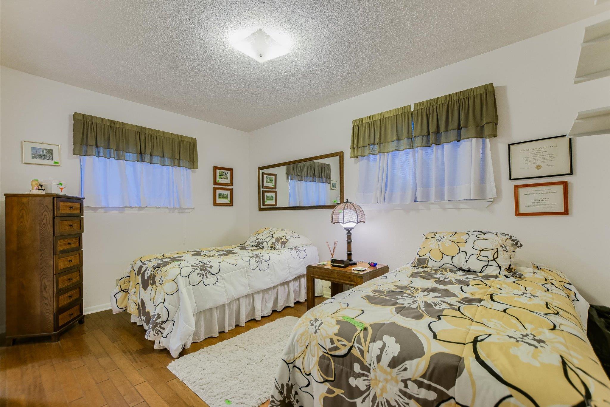 900 Pepperell Ct Property Photo 14