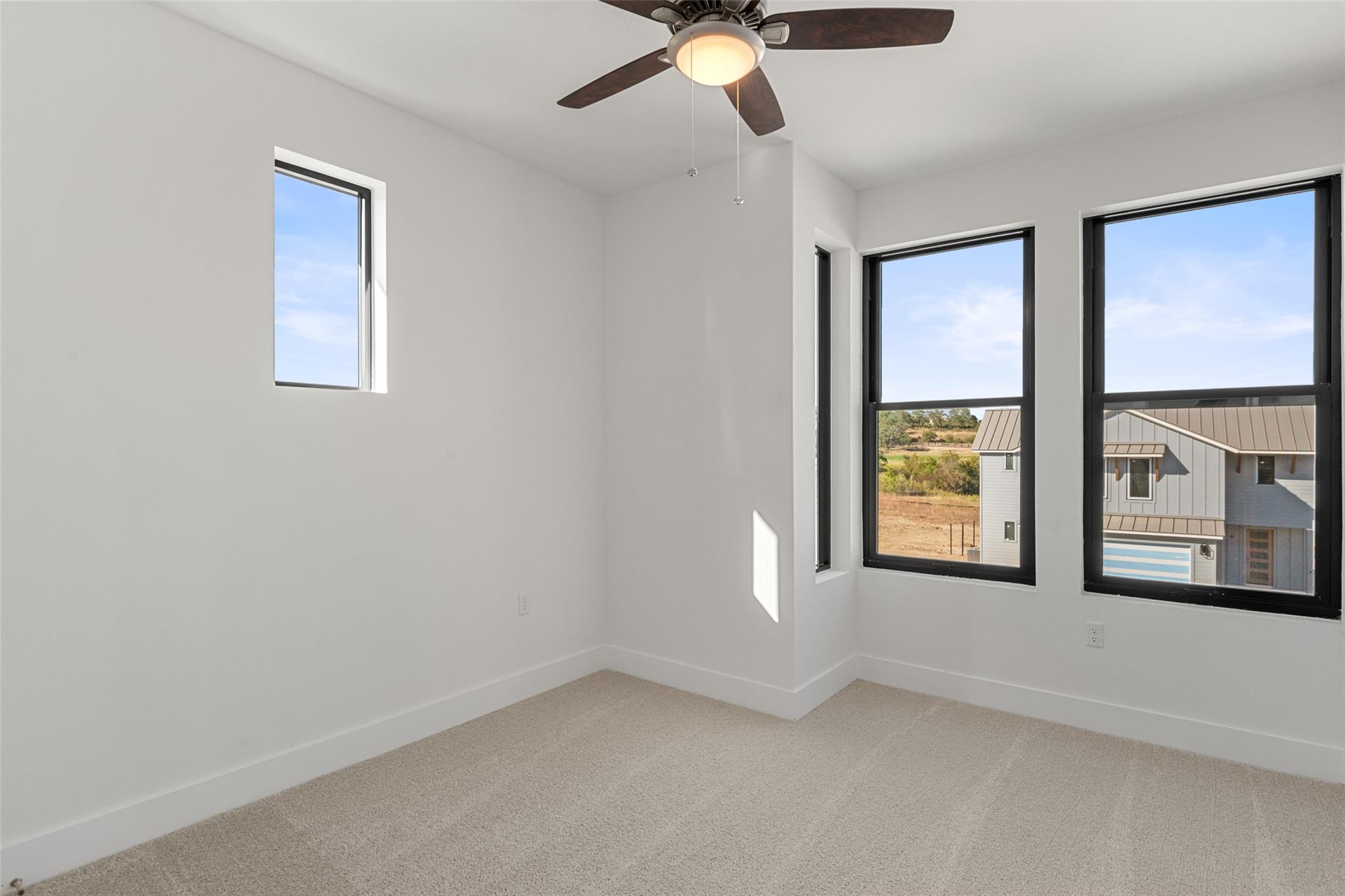 711 N Paleface Ranch Rd #8 Property Photo 22