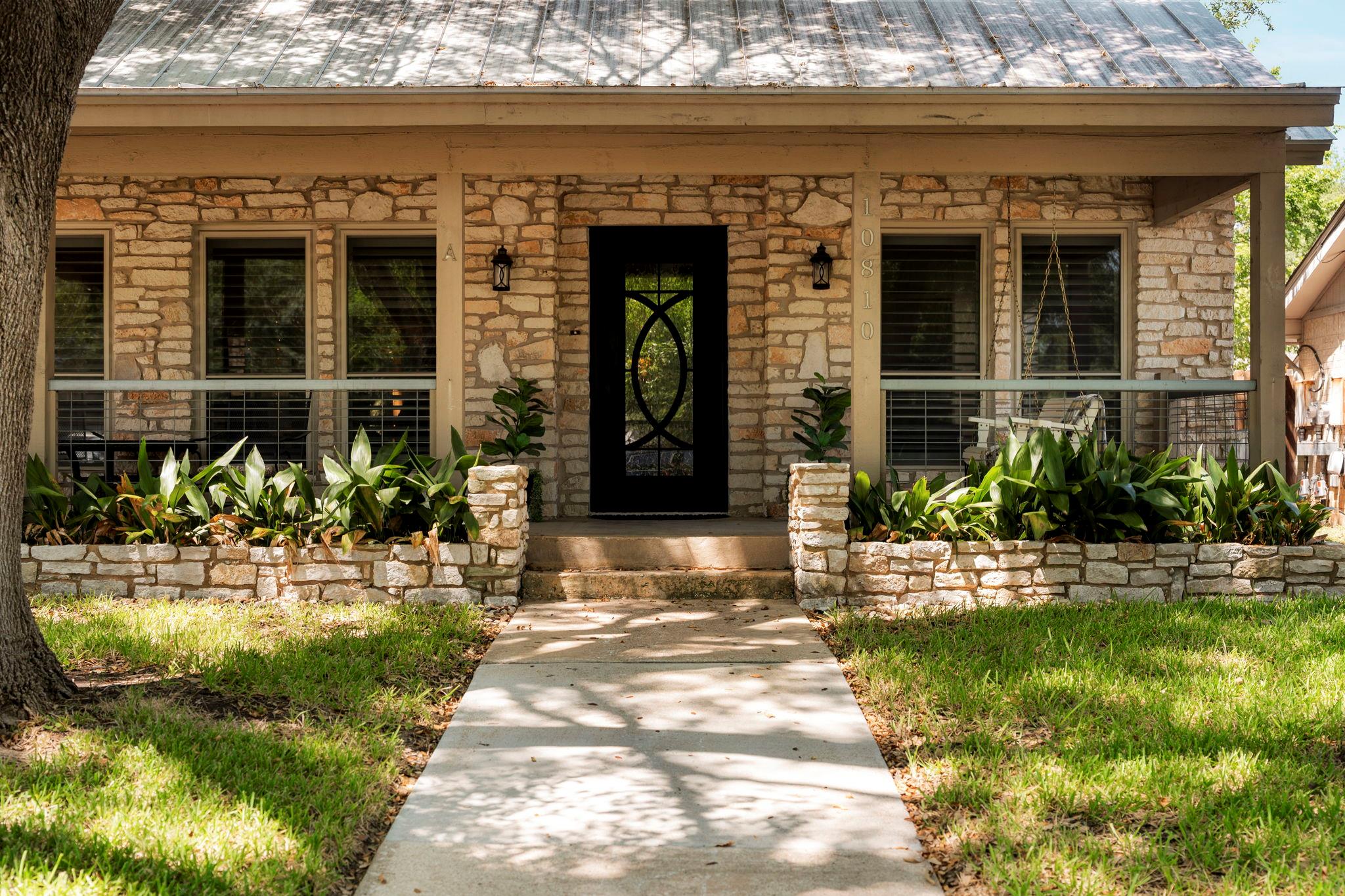 10810 Pinehurst Dr #1 Property Photo 4