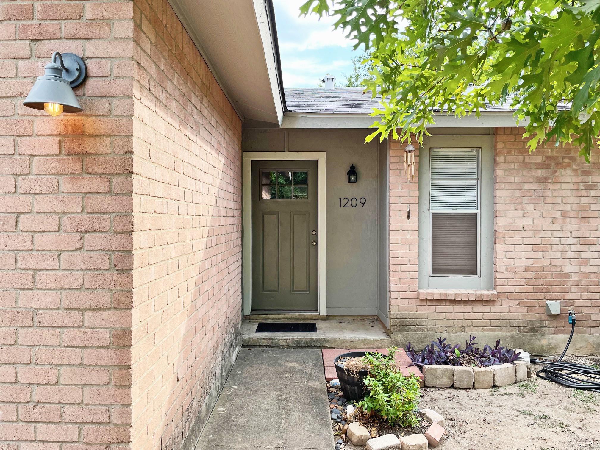 1209 Turtle Creek Blvd Property Photo 1