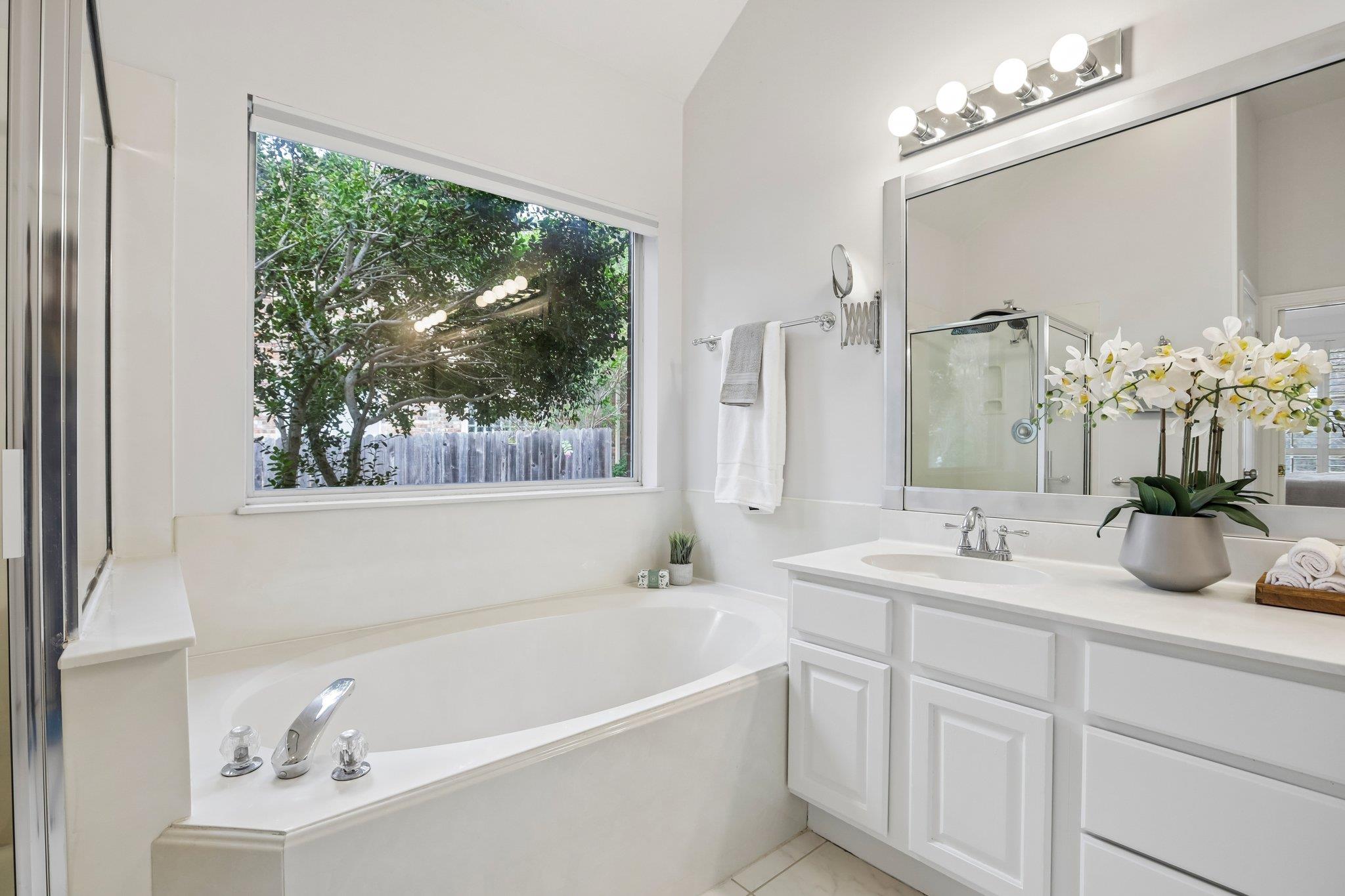 3915 Idalia Dr Property Photo 17