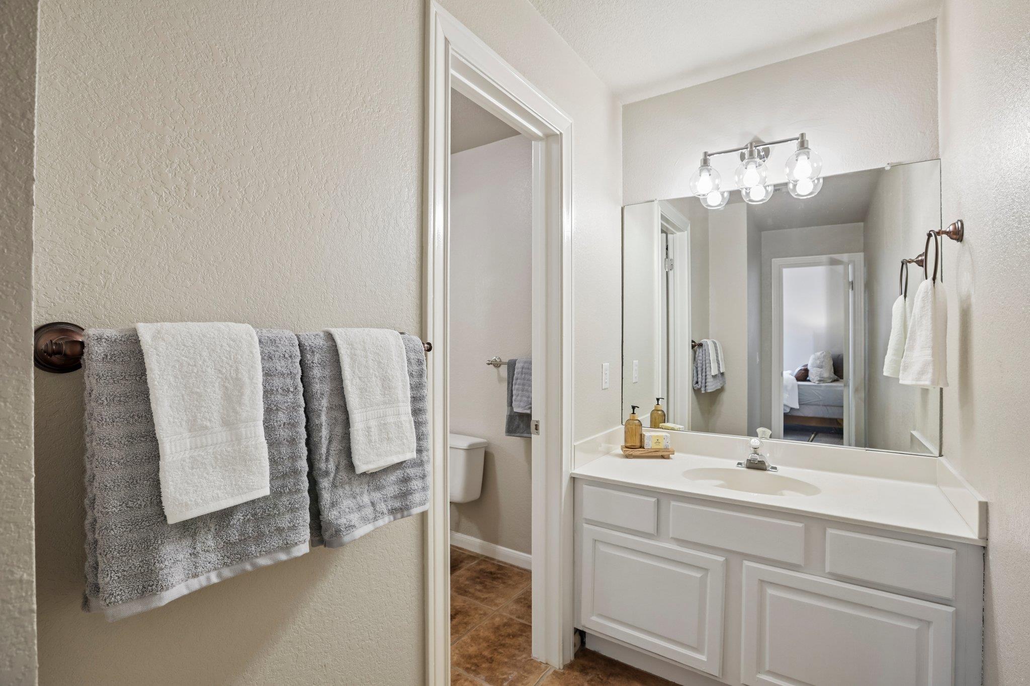 3915 Idalia Dr Property Photo 24