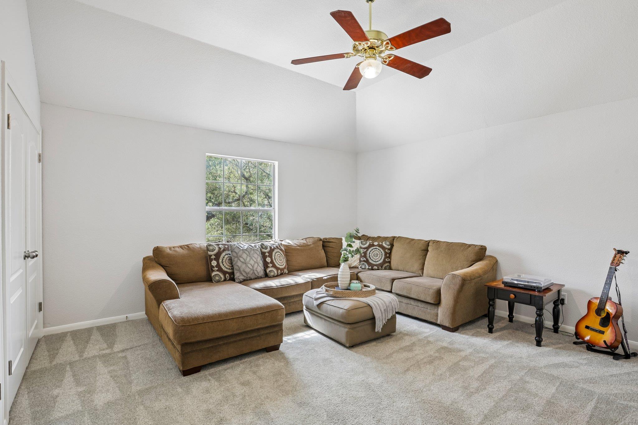 3915 Idalia Dr Property Photo 27