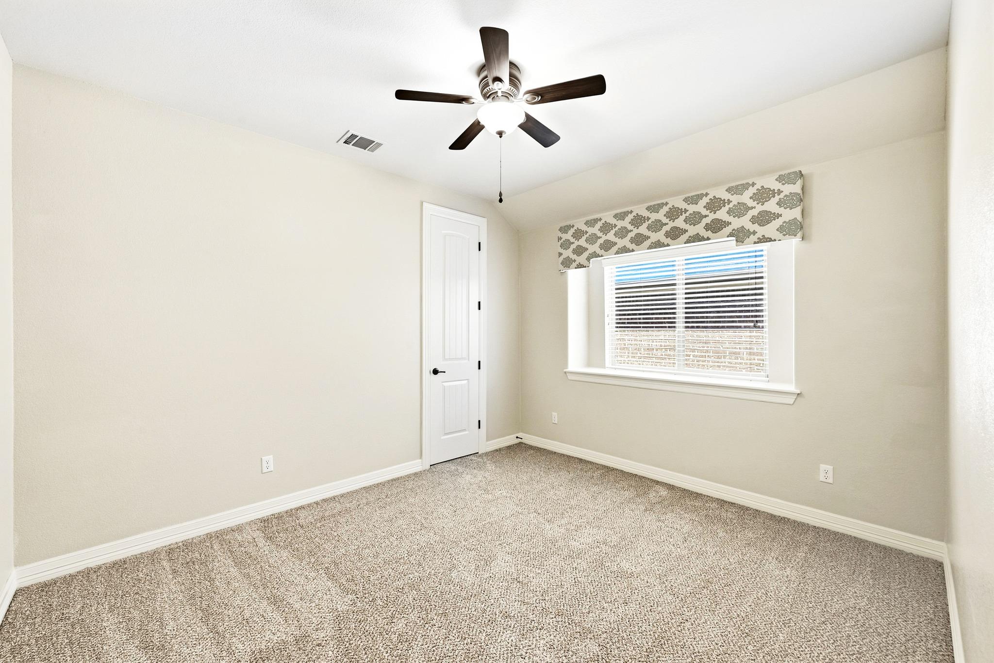 128 Summer Pointe Dr Property Photo 20