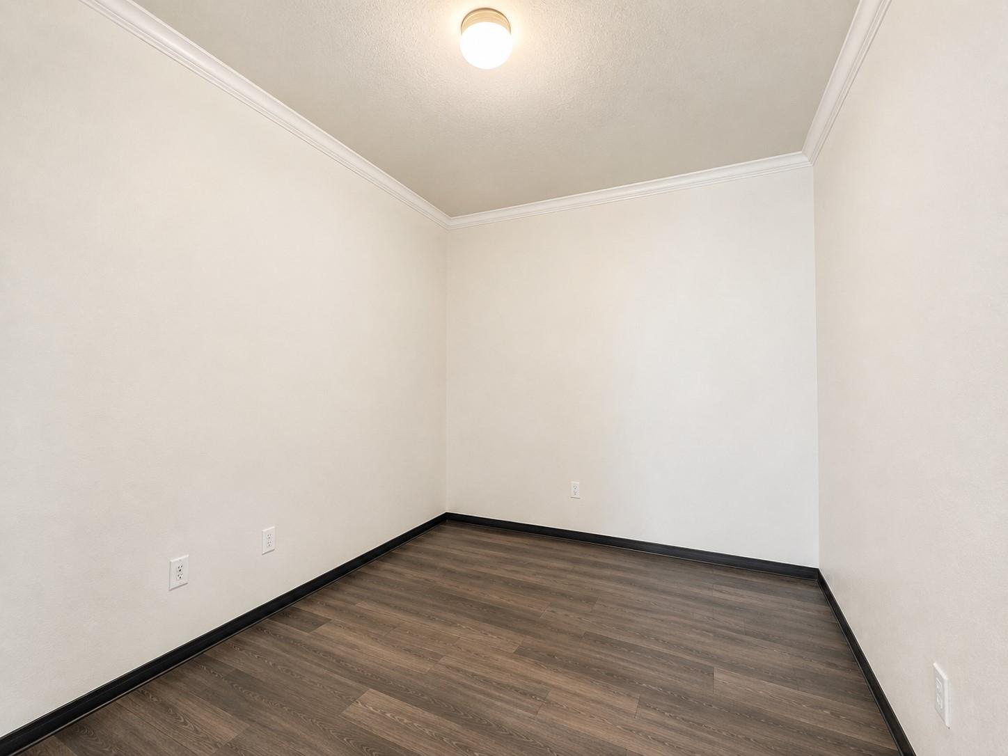 220 Pepperbark Loop Property Photo 5