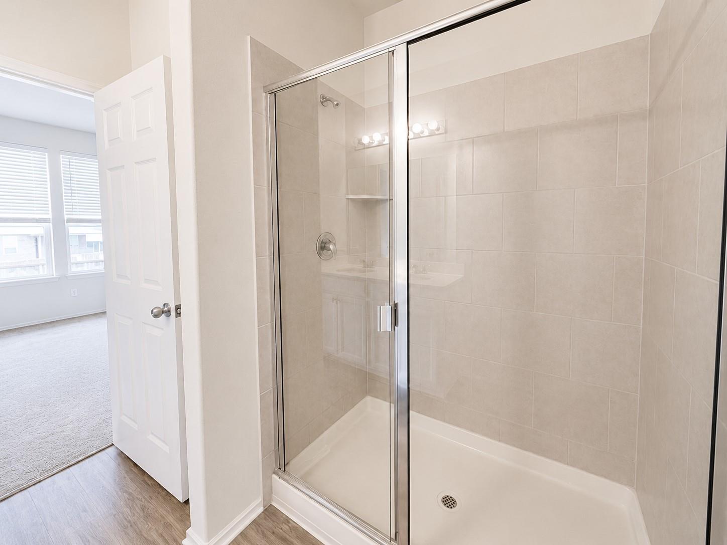 220 Pepperbark Loop Property Photo 6