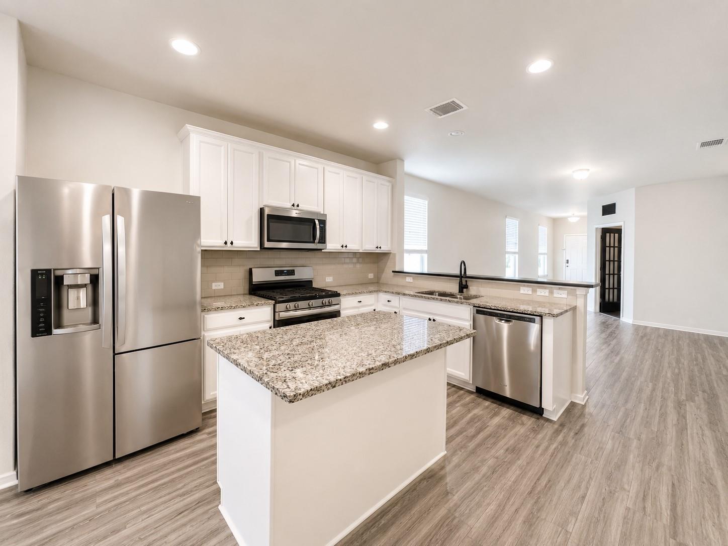 220 Pepperbark Loop Property Photo 13