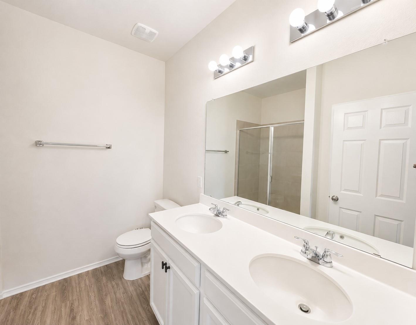 220 Pepperbark Loop Property Photo 18